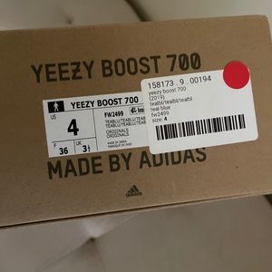 Yeezy boost 700 size 4, includes box